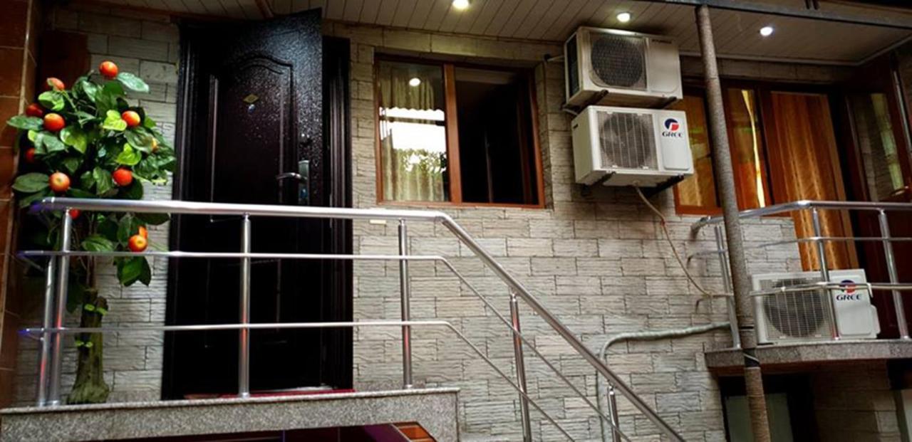 Hotel Old Star Batumi Exterior foto