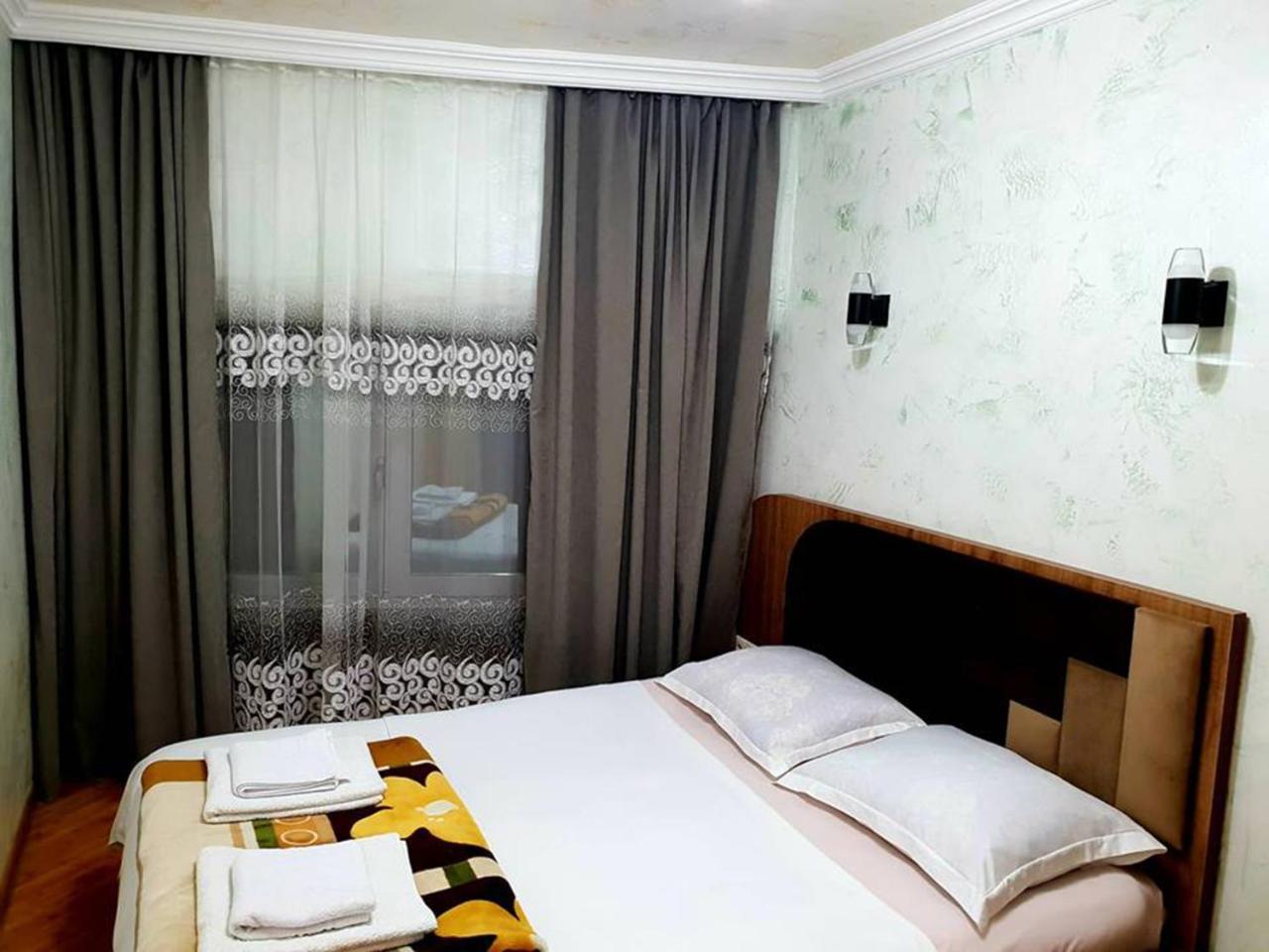Hotel Old Star Batumi Exterior foto